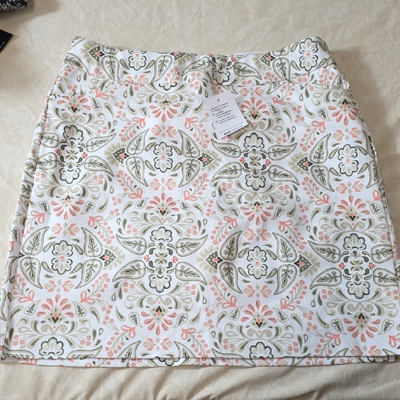 croft & barrow Pants - Croft & Barrow Patterned Skort - White, Green, Pink